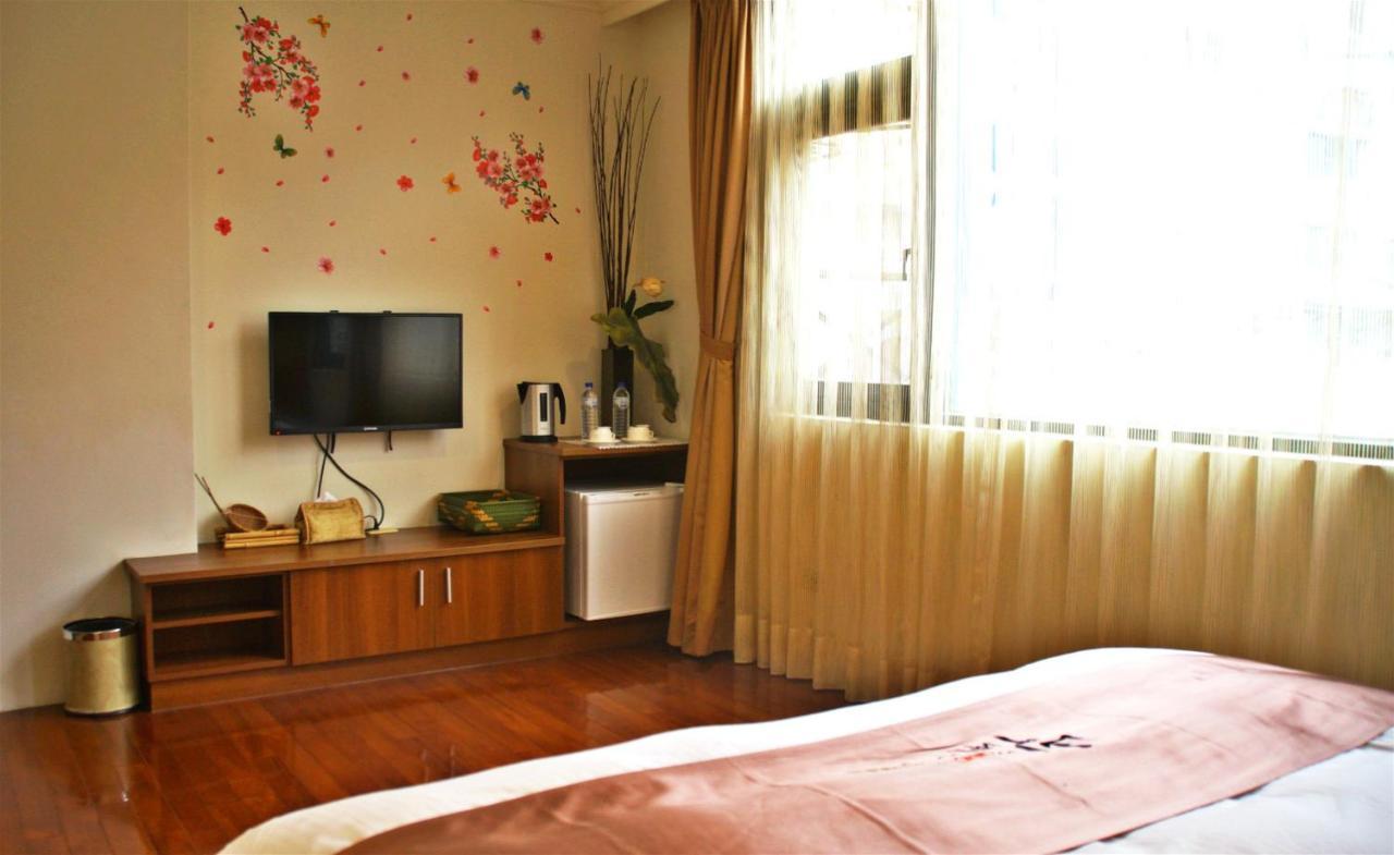 Lake In Mountain B&B Nantou Bagian luar foto